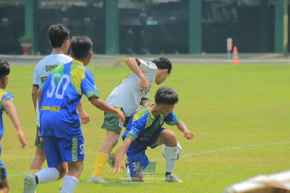 u13 200626 maesa pararaider white vs blles academy