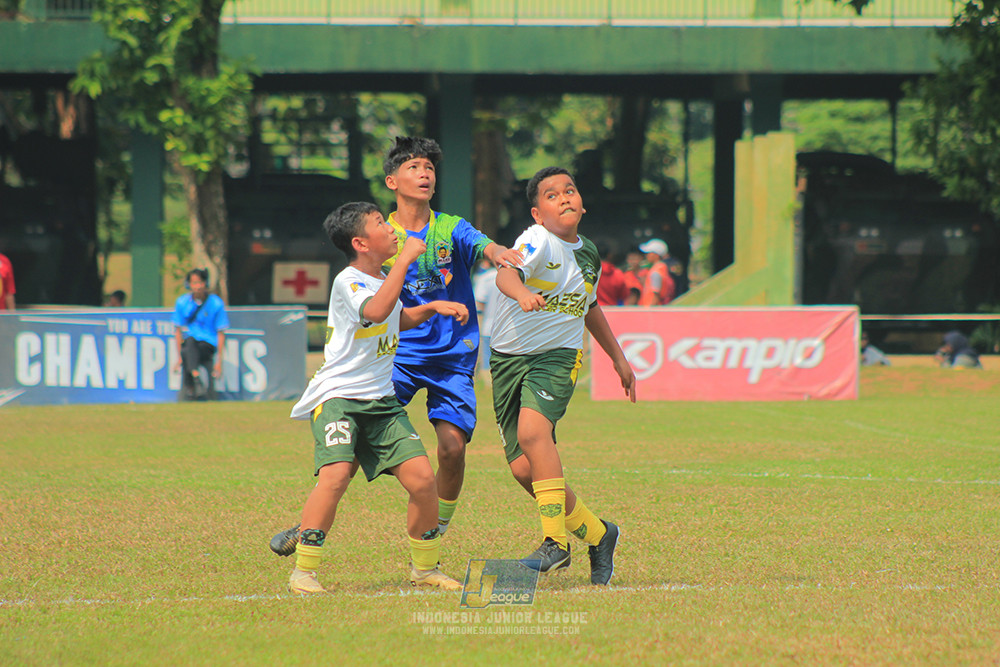 u13 200626 maesa pararaider white vs blles academy