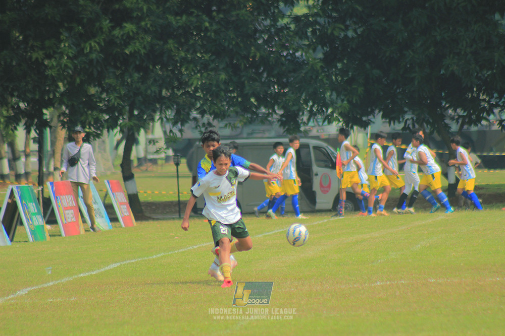 u13 200626 maesa pararaider white vs blles academy