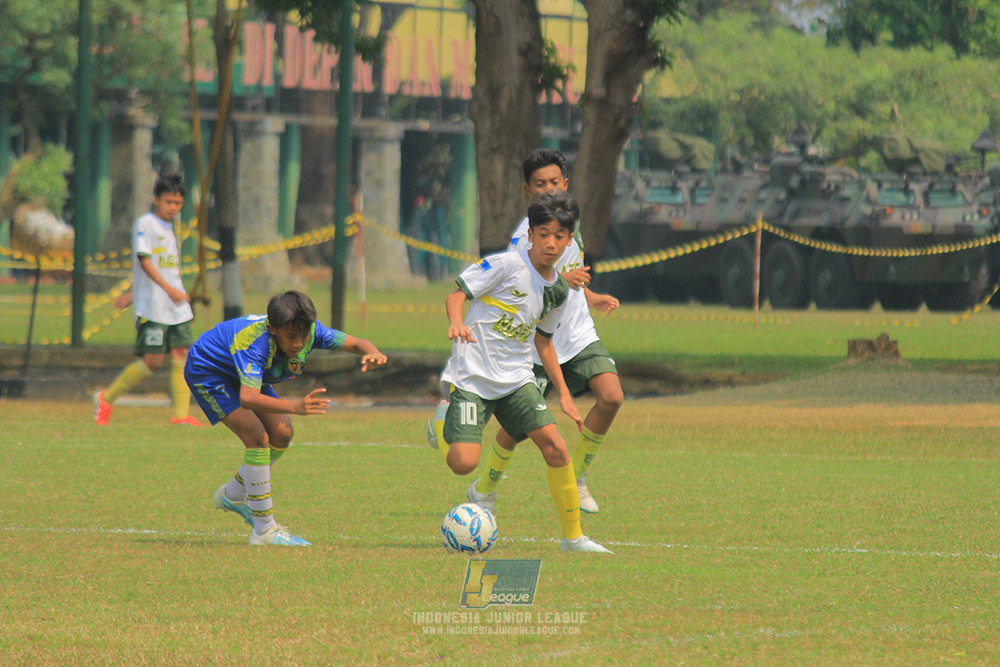 u13 200626 maesa pararaider white vs blles academy