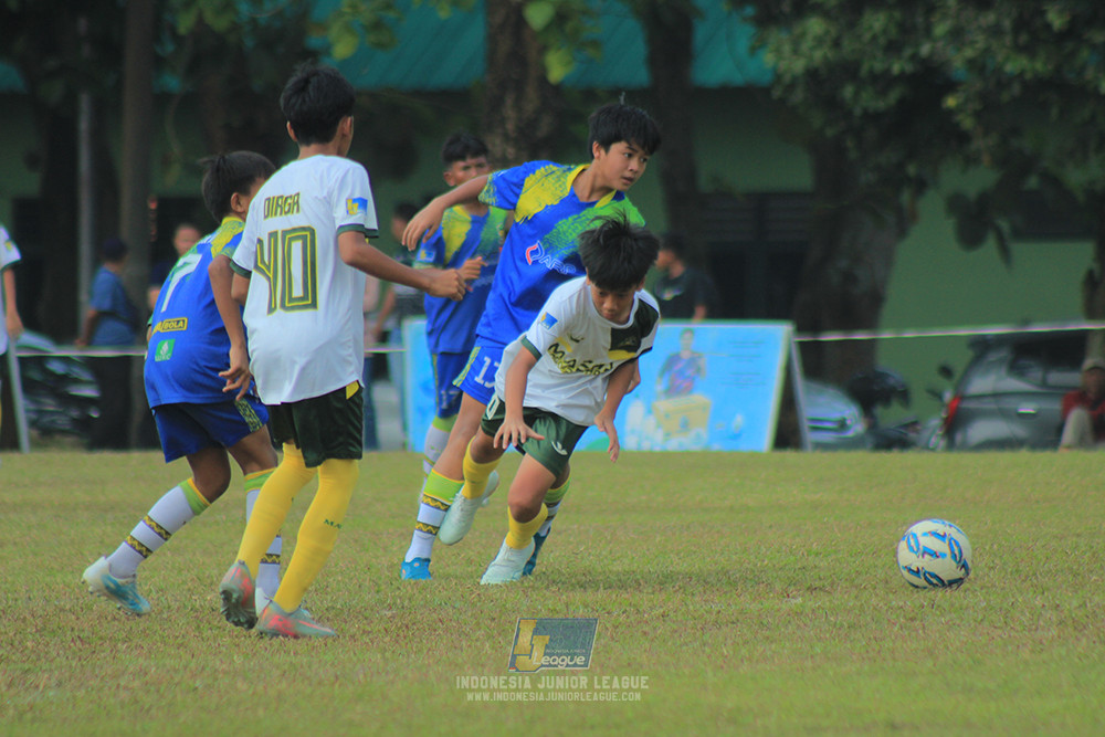 u13 200626 maesa pararaider white vs blles academy