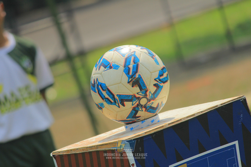 u13 200626 maesa pararaider white vs blles academy