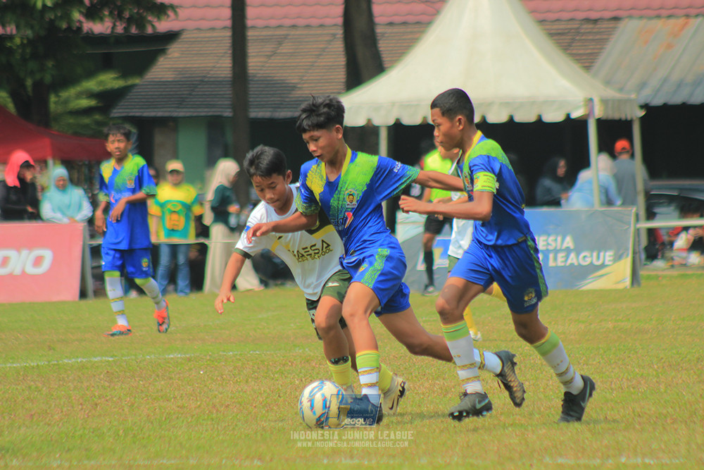 u13 200626 maesa pararaider white vs blles academy