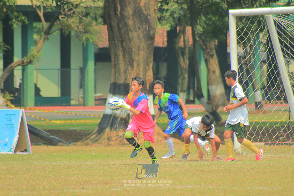 u13 200626 maesa pararaider white vs blles academy