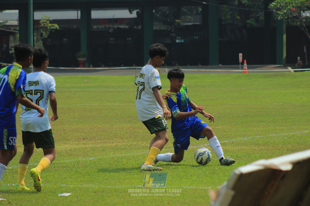 u13 200626 maesa pararaider white vs blles academy
