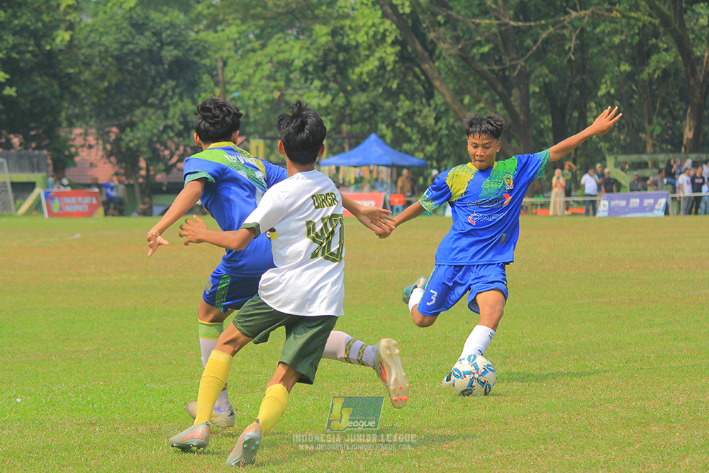 u13 200626 maesa pararaider white vs blles academy
