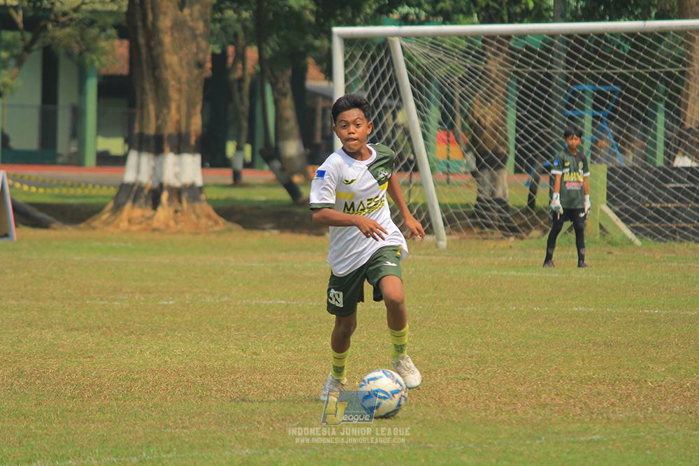 u13 200626 maesa pararaider white vs blles academy