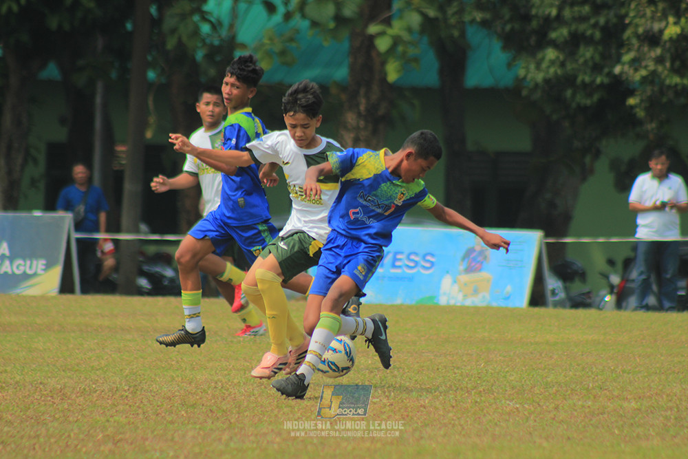 u13 200626 maesa pararaider white vs blles academy