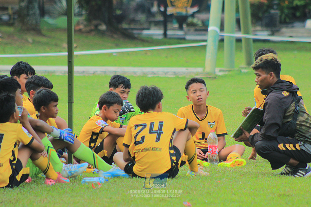 u13 200626 newland fa vs isa marzuki bandriawan blue