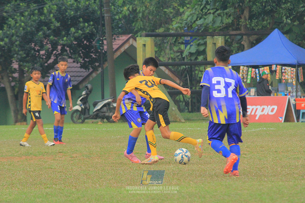 u13 200626 newland fa vs isa marzuki bandriawan blue
