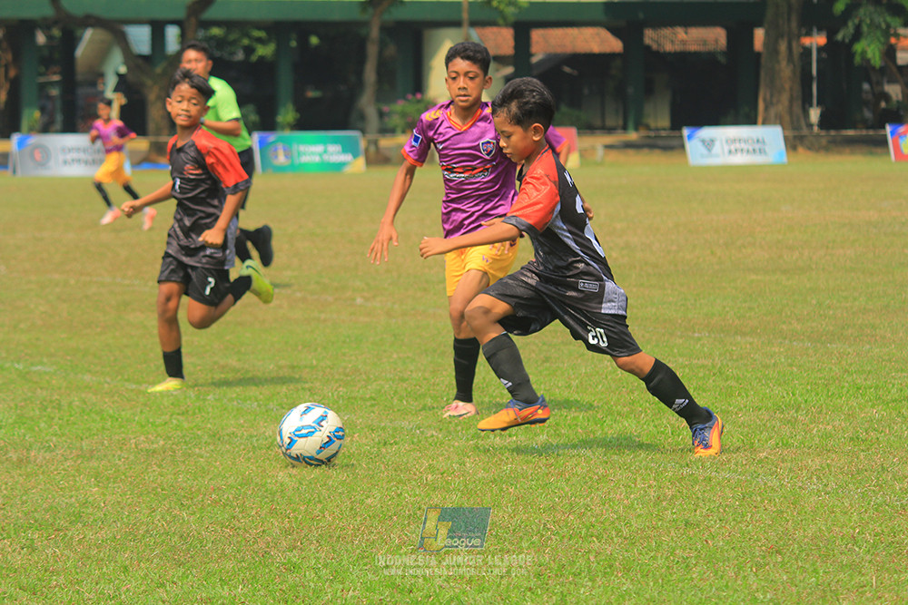 u13 200626 youth tigers soccer school vs oss private