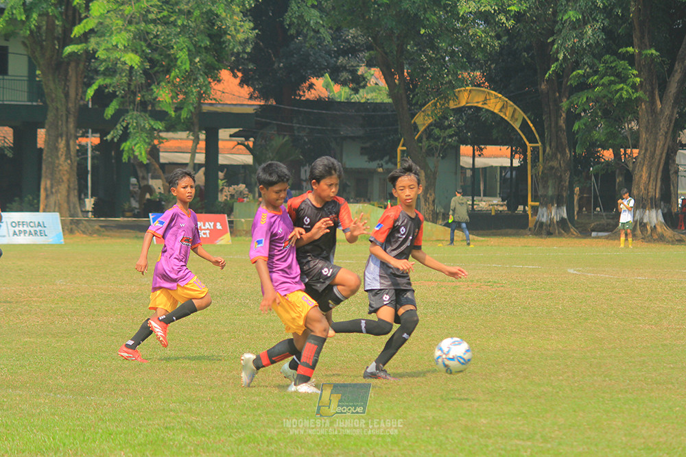 u13 200626 youth tigers soccer school vs oss private