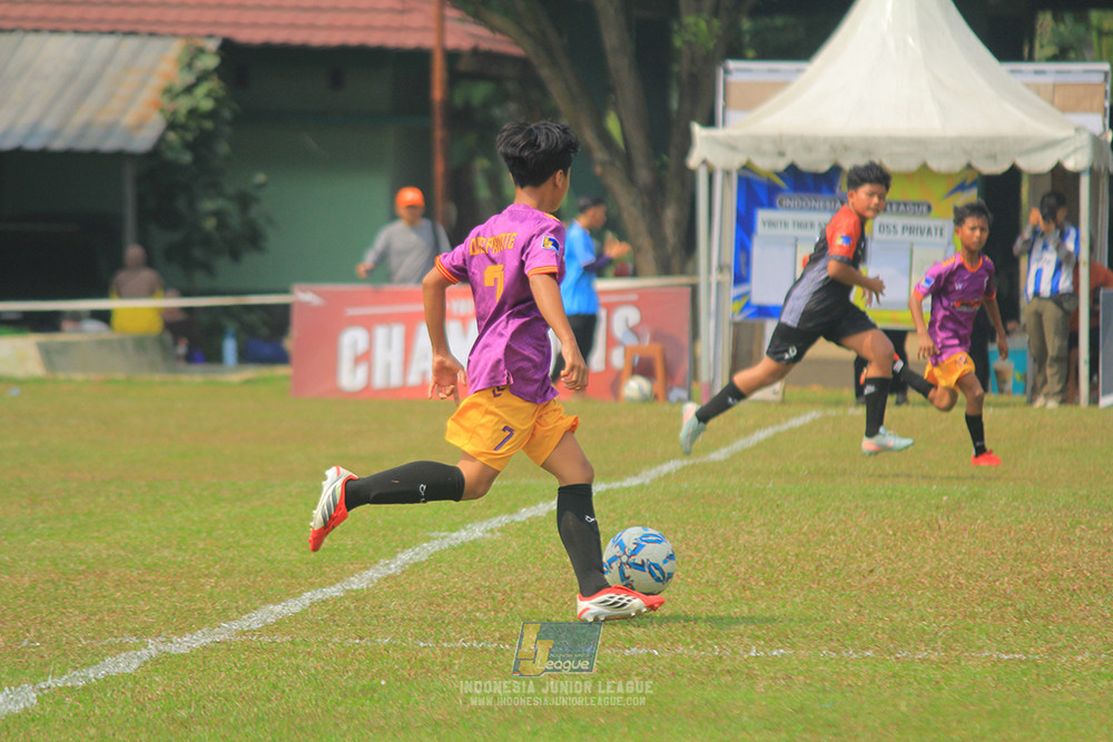 u13 200626 youth tigers soccer school vs oss private