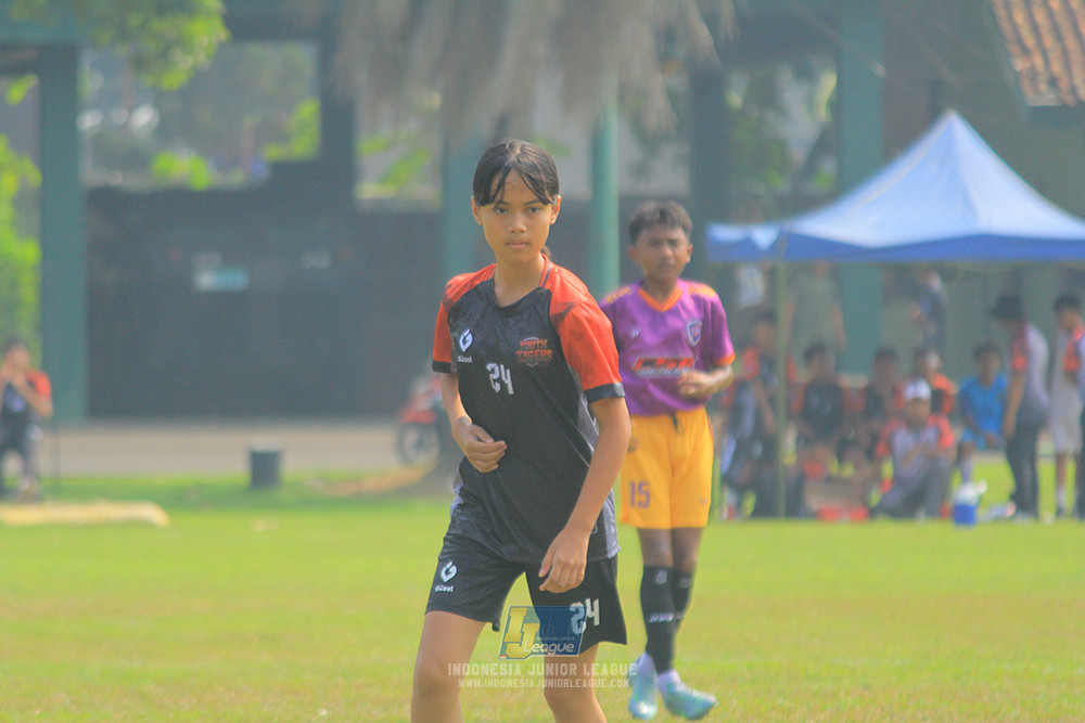 u13 200626 youth tigers soccer school vs oss private