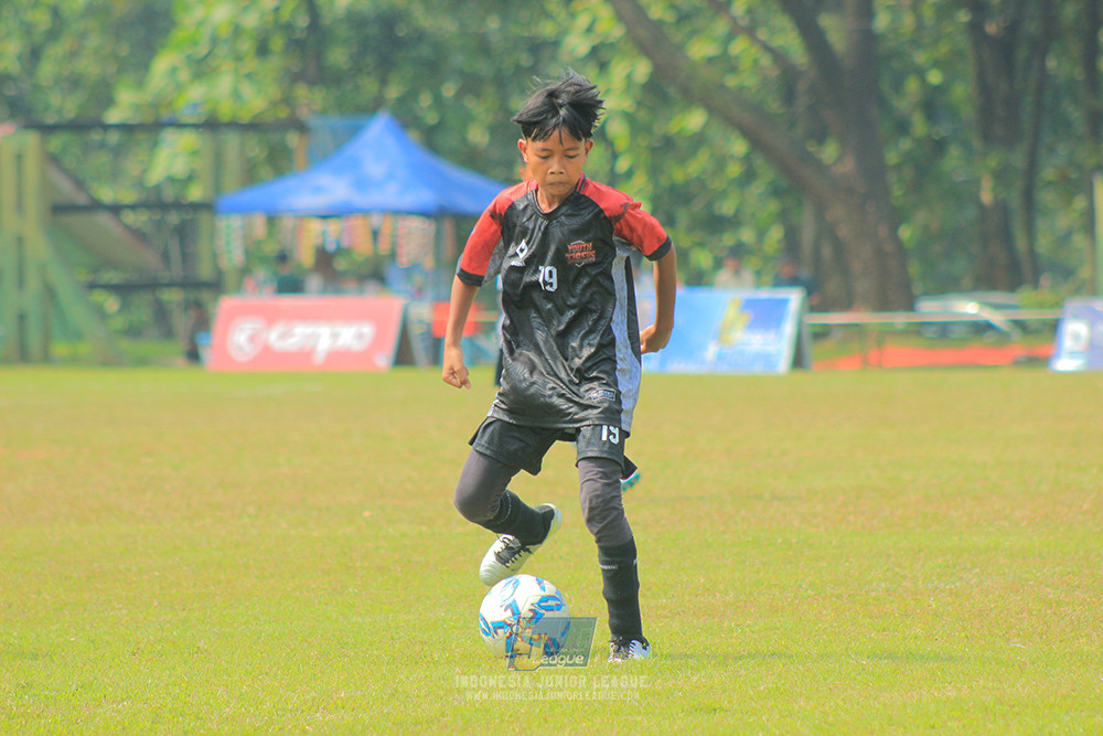 u13 200626 youth tigers soccer school vs oss private