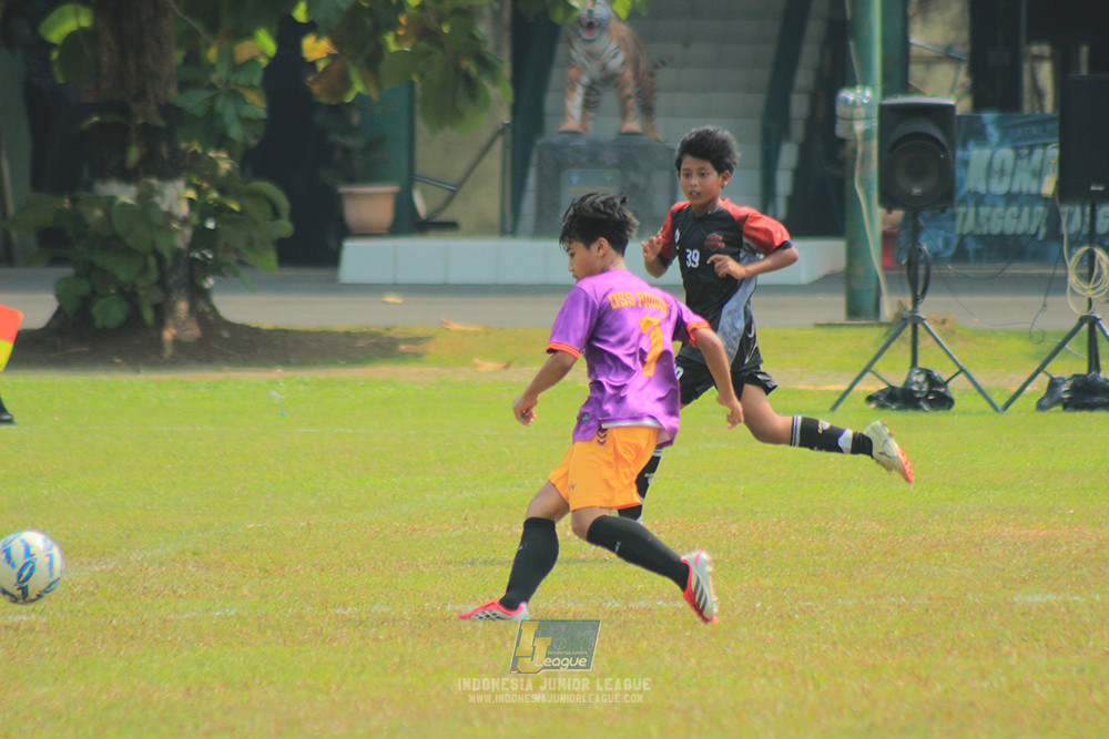 u13 200626 youth tigers soccer school vs oss private