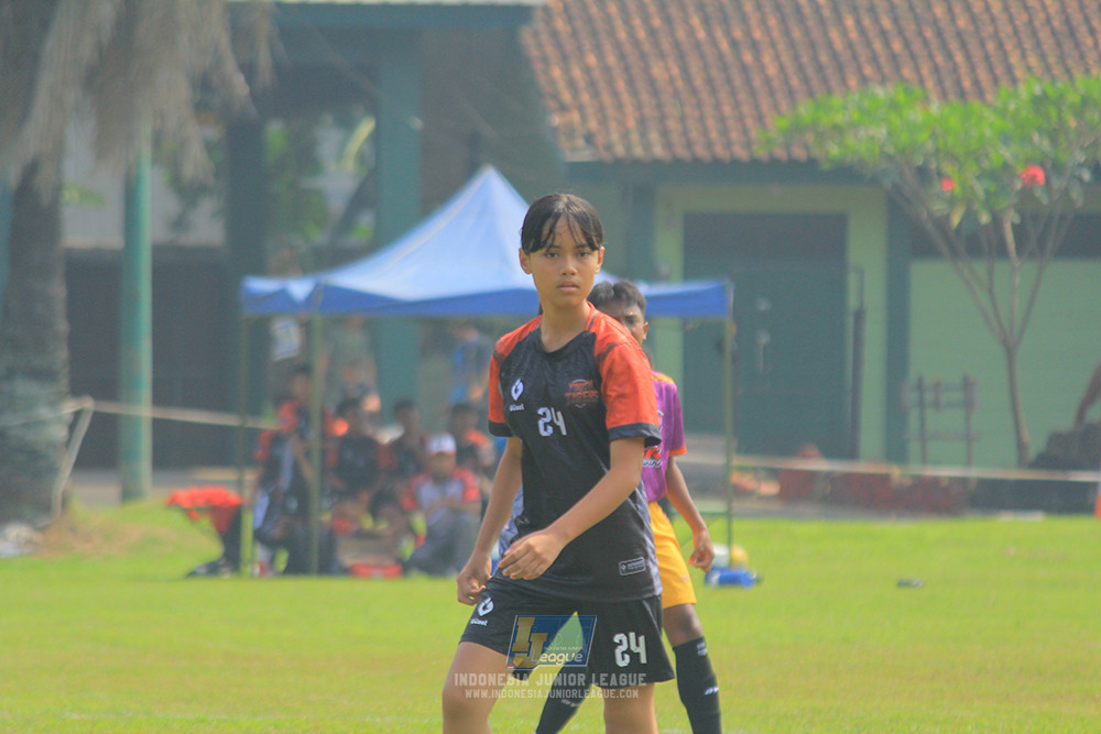u13 200626 youth tigers soccer school vs oss private