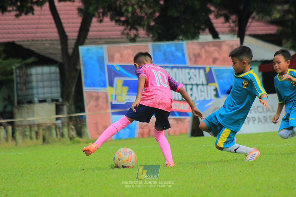 u9 170526 cileungsi united vs rajawali nusantara