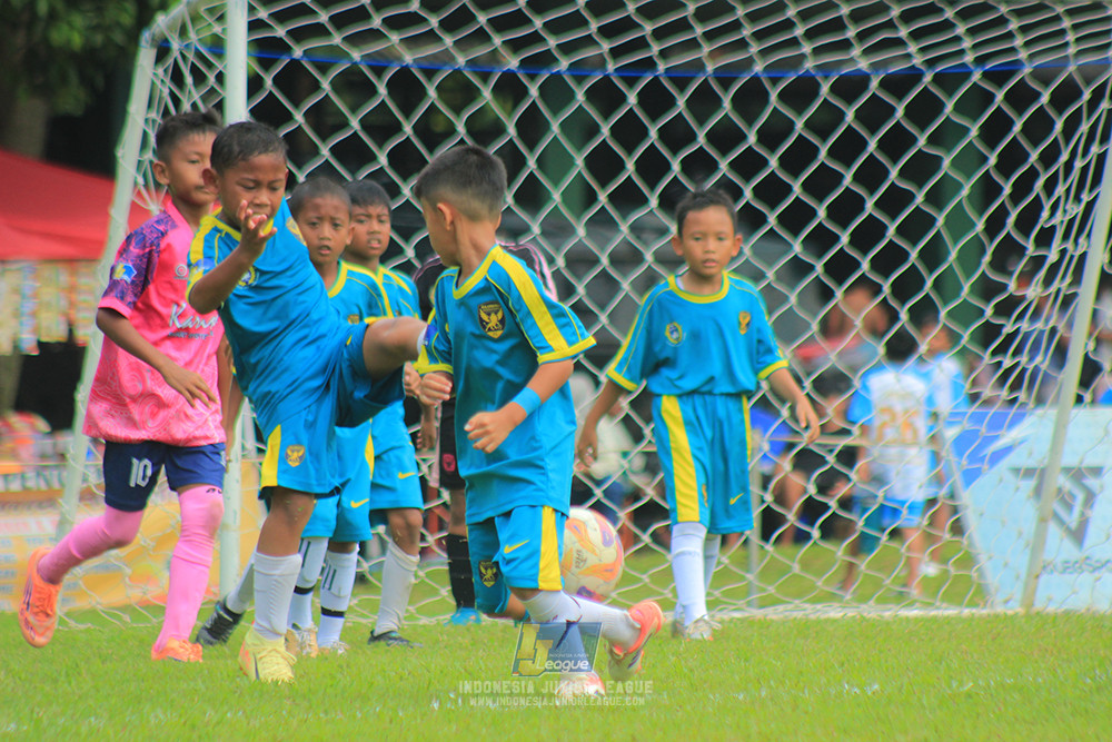 u9 170526 cileungsi united vs rajawali nusantara