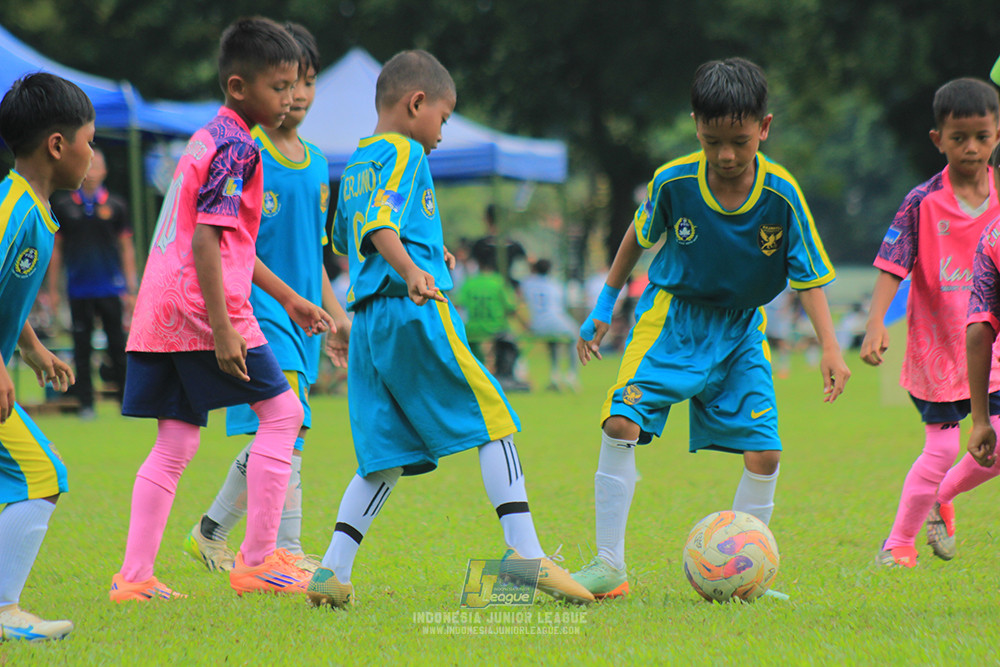 u9 170526 cileungsi united vs rajawali nusantara