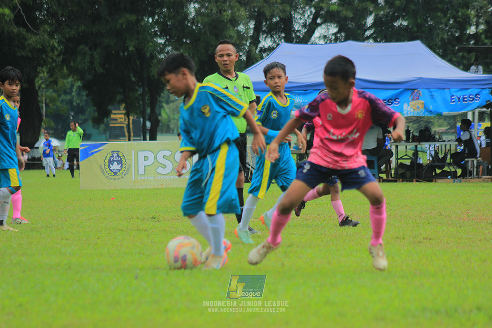 u9 170526 cileungsi united vs rajawali nusantara