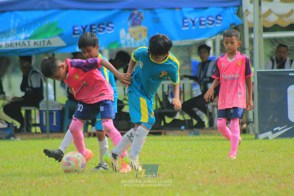 u9 170526 cileungsi united vs rajawali nusantara