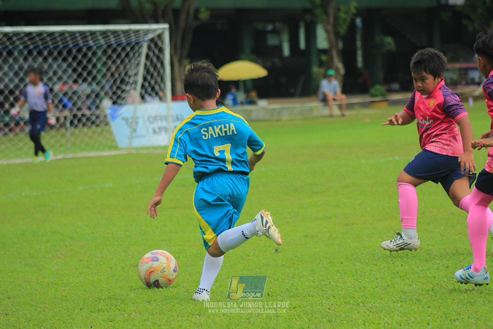u9 170526 cileungsi united vs rajawali nusantara