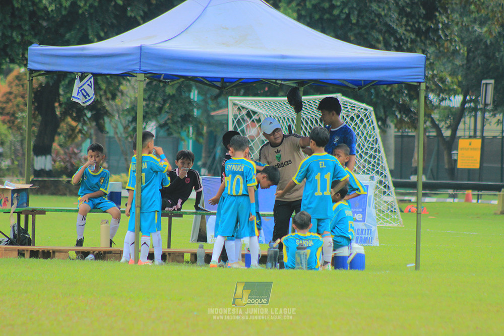 u9 170526 cileungsi united vs rajawali nusantara