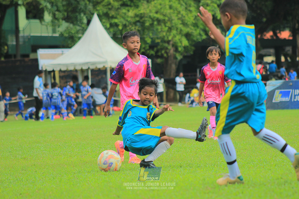 u9 170526 cileungsi united vs rajawali nusantara