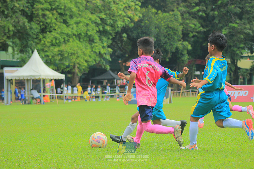 u9 170526 cileungsi united vs rajawali nusantara