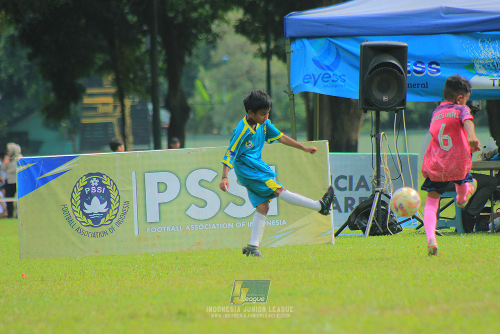 u9 170526 cileungsi united vs rajawali nusantara