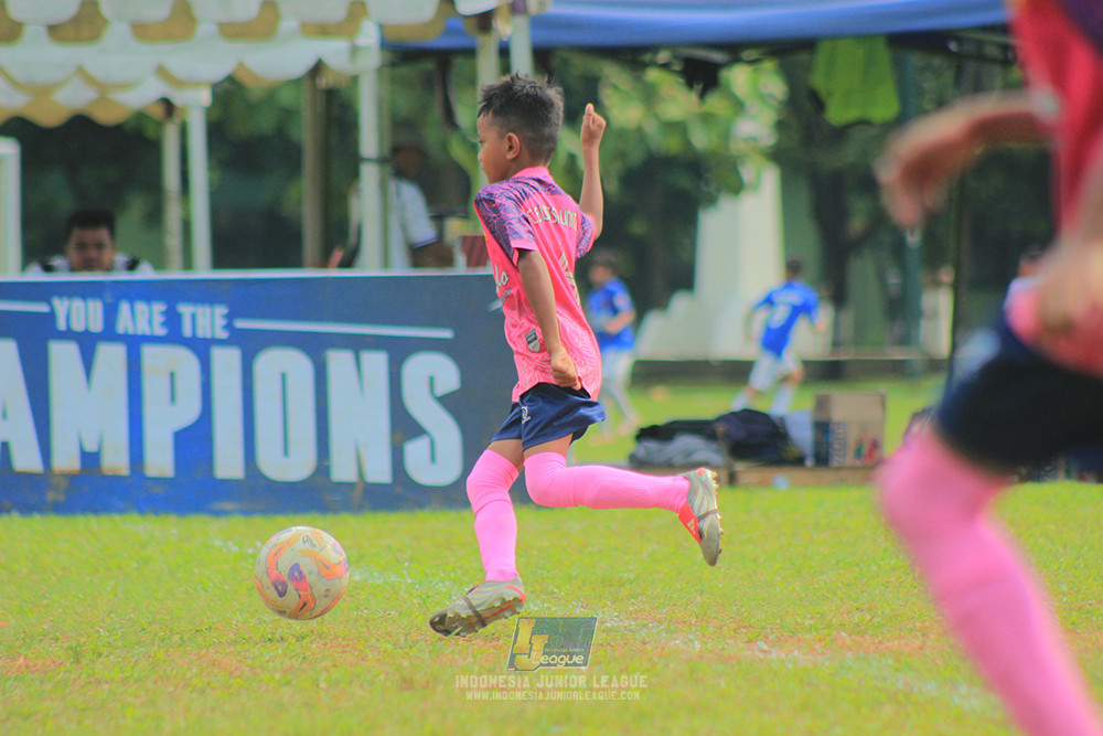 u9 170526 cileungsi united vs rajawali nusantara