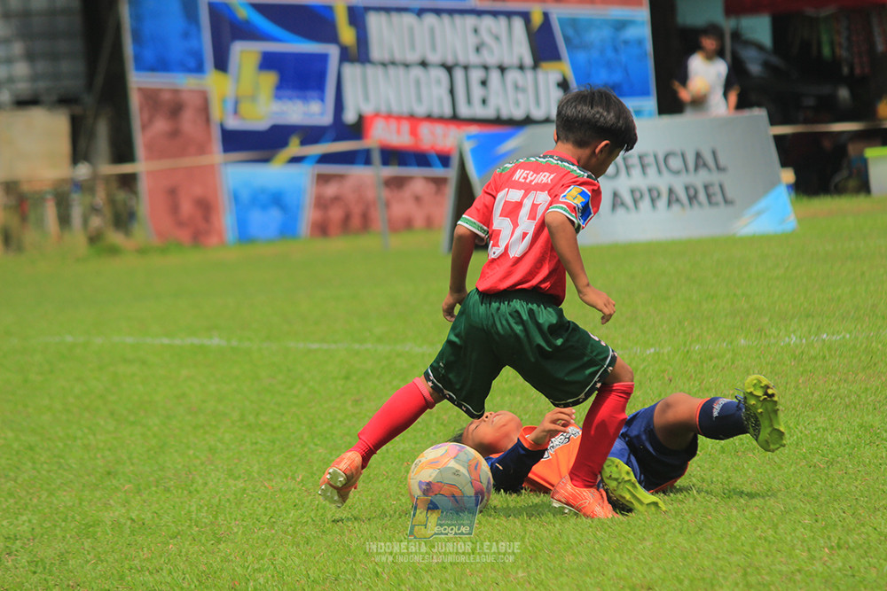 u9 170526 versus academy vs wiradhika soccer