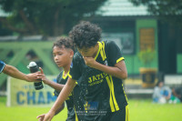 Azka Andhyka: Berpegangan Paolo Maldini