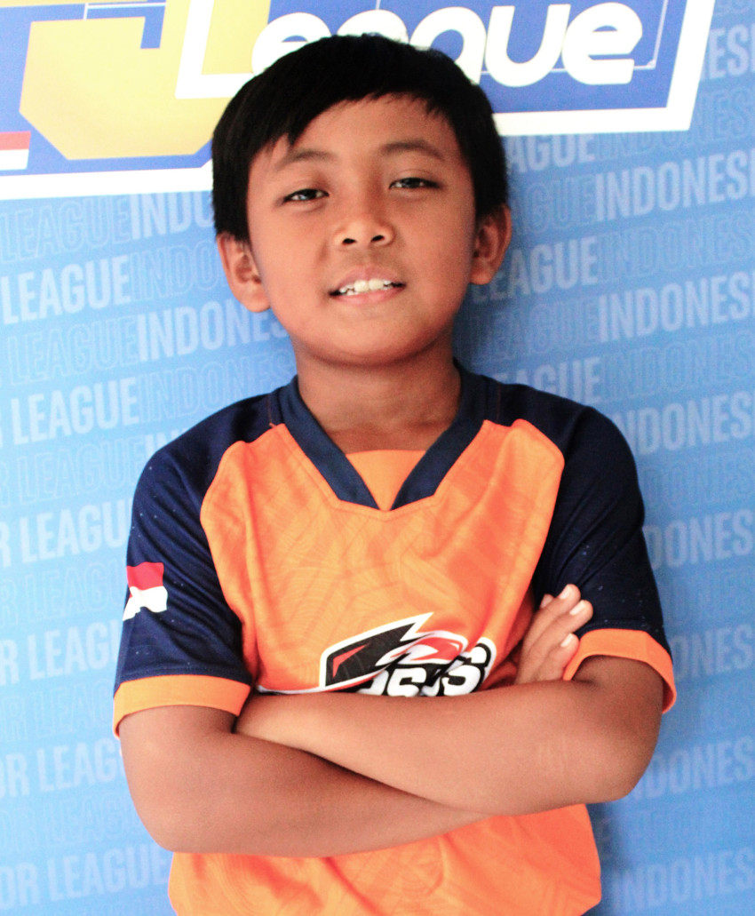 AHMAD AZZAHEER ALISYAHBANA