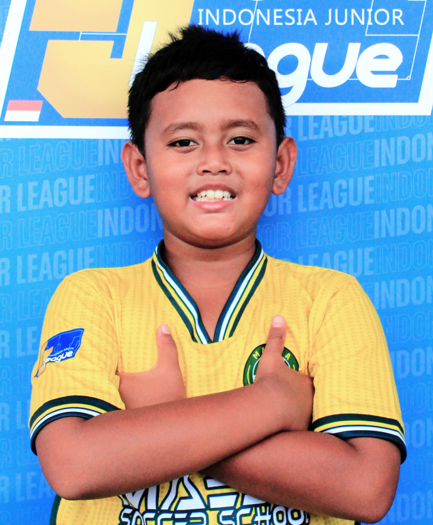 REFANO GHAISAN SAFARAZ