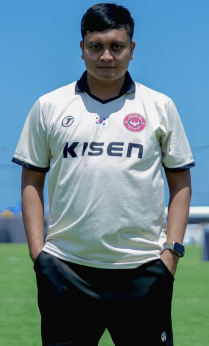 ACHMAD MUCHLIS - KISEN FC